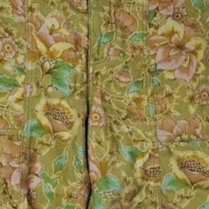 Anthropologie OB 1270861 Green Pink Floral High Rise Cropped Cargo Pants Size 6